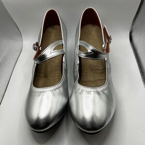 NEW Dance And Sway Women's Size 8 Silver Shoes Heel